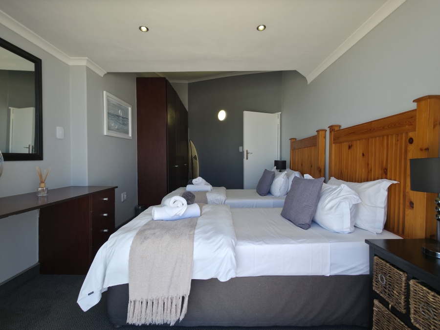 5 Bedroom Property for Sale in Jeffreys Bay Central Eastern Cape